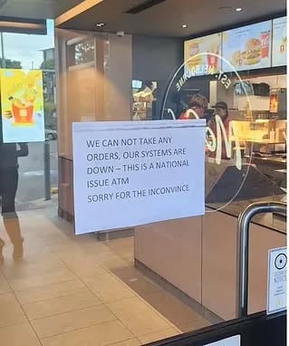 Niente cibo: si bloccano i computer di McDonald's.