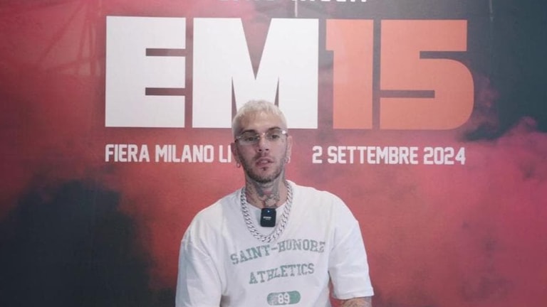 Emis Killa, concerto-evento per i 15 anni di carriera