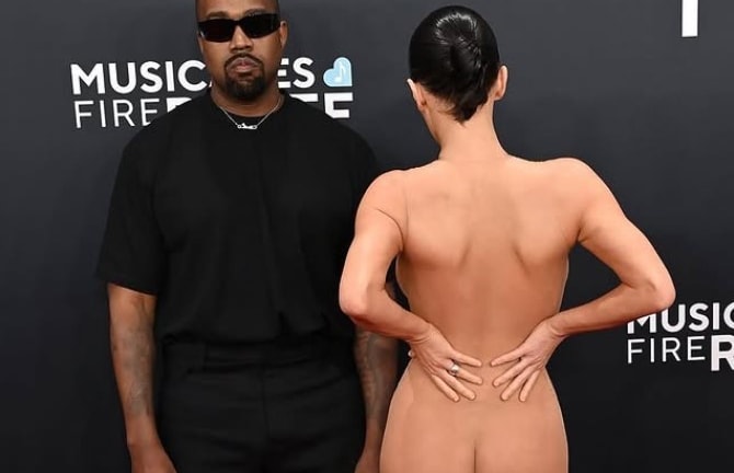 Kanye West: "Domino mia moglie"