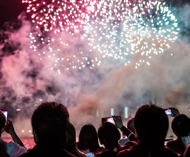 Capodanno di follia: 1 morto e 274 feriti.