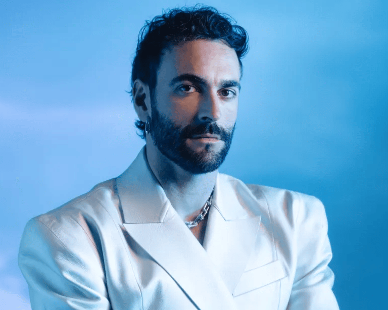 Marco Mengoni torna con “Mandare tutto all’aria”