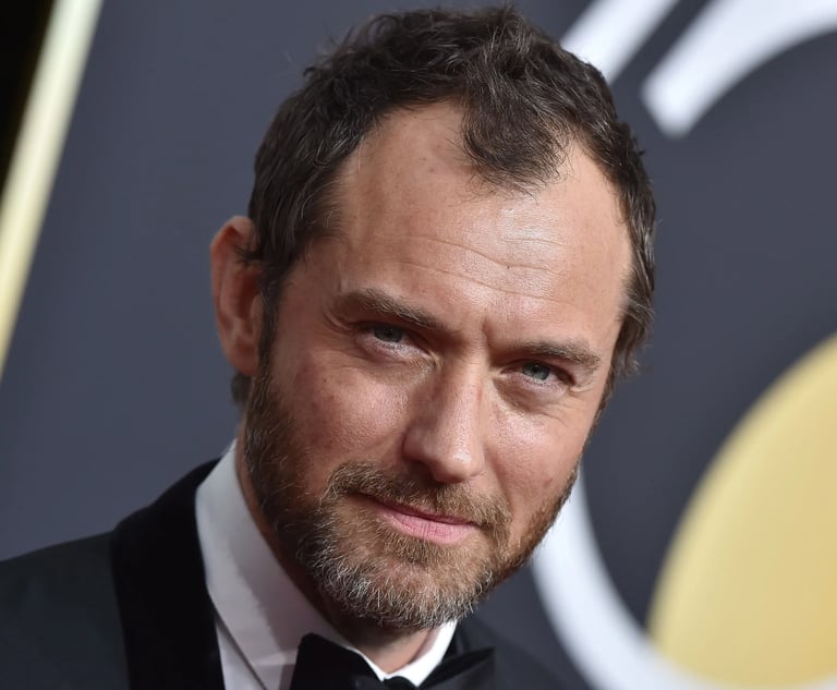 Jude Law: “Sono cadente e calvo”