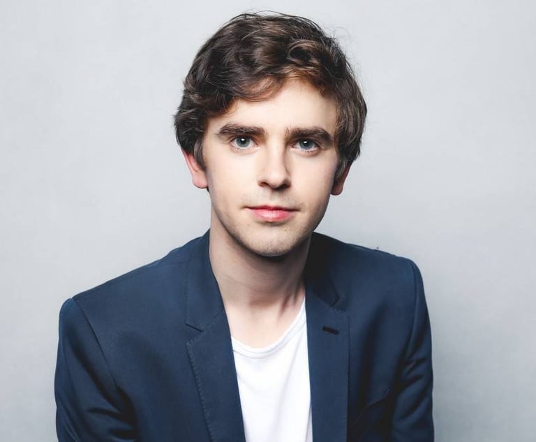 Freddie Highmore protagonista di “The Assassin”