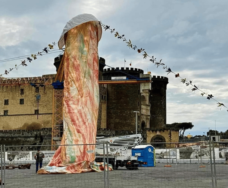 Pulcinella di Gaetano Pesce smantellato prima del tempo