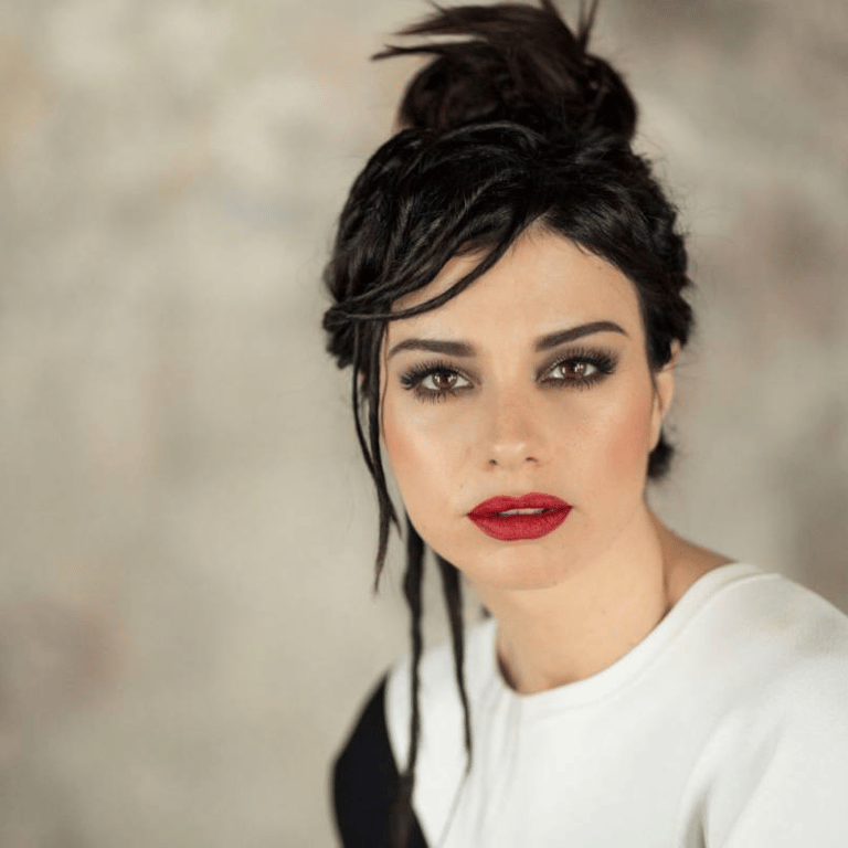 Dolcenera: "Ma come mai a me Tony Effe mi fa sesso?"