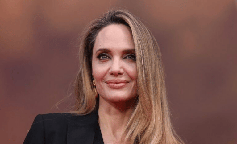 Angelina Jolie: "Mi considero in prestito sulla Terra"